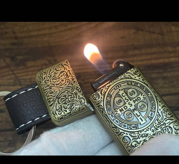 فندک گازی طرح کنستانتین مدل جاکلیدی