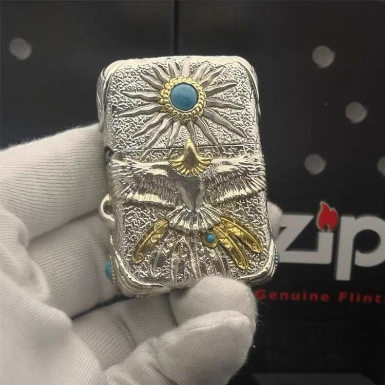 فندک زیپو اورجینال کاستوم ژاپن مدل عقاب سرخ پوست فیروزه ای